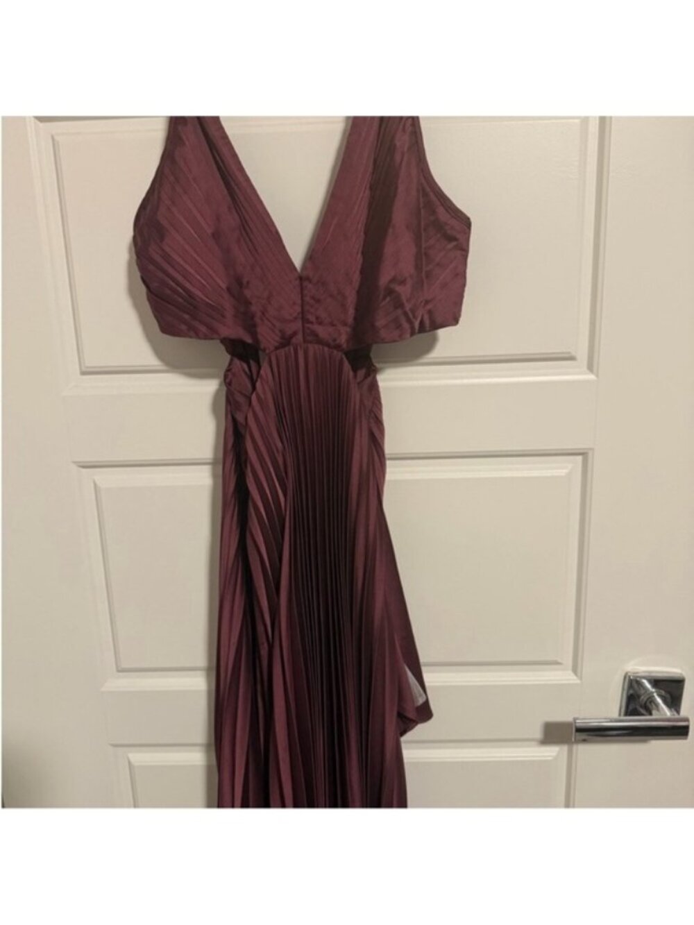 Plunge V-Neck Pleated Mini Dress in Wine